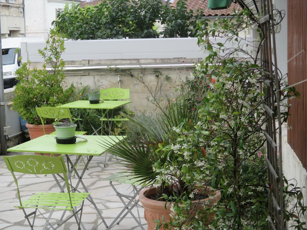 Hotel Le Parisien Saintes Esterno foto