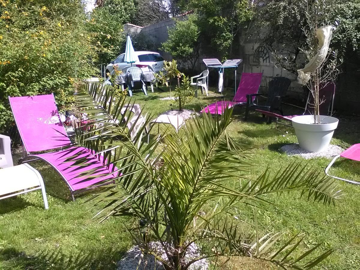 Hotel Le Parisien Saintes Esterno foto